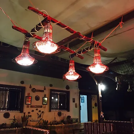 住宿加早餐酒店 Ada 2*