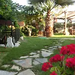 Ada Bed and Breakfast