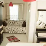 Ada Bed and Breakfast 2*
