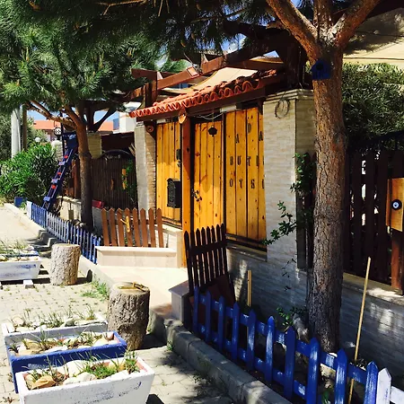Ada 2* Çeşme