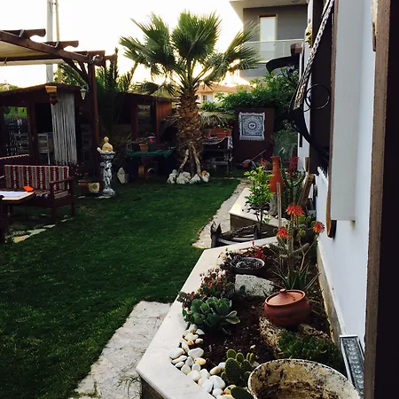 Ada Bed & Breakfast Cesme