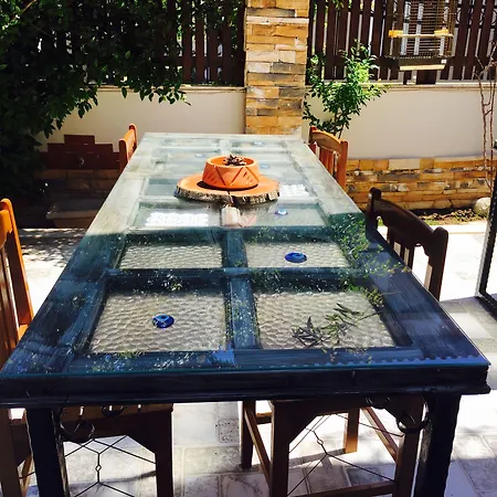 Ada Bed & Breakfast